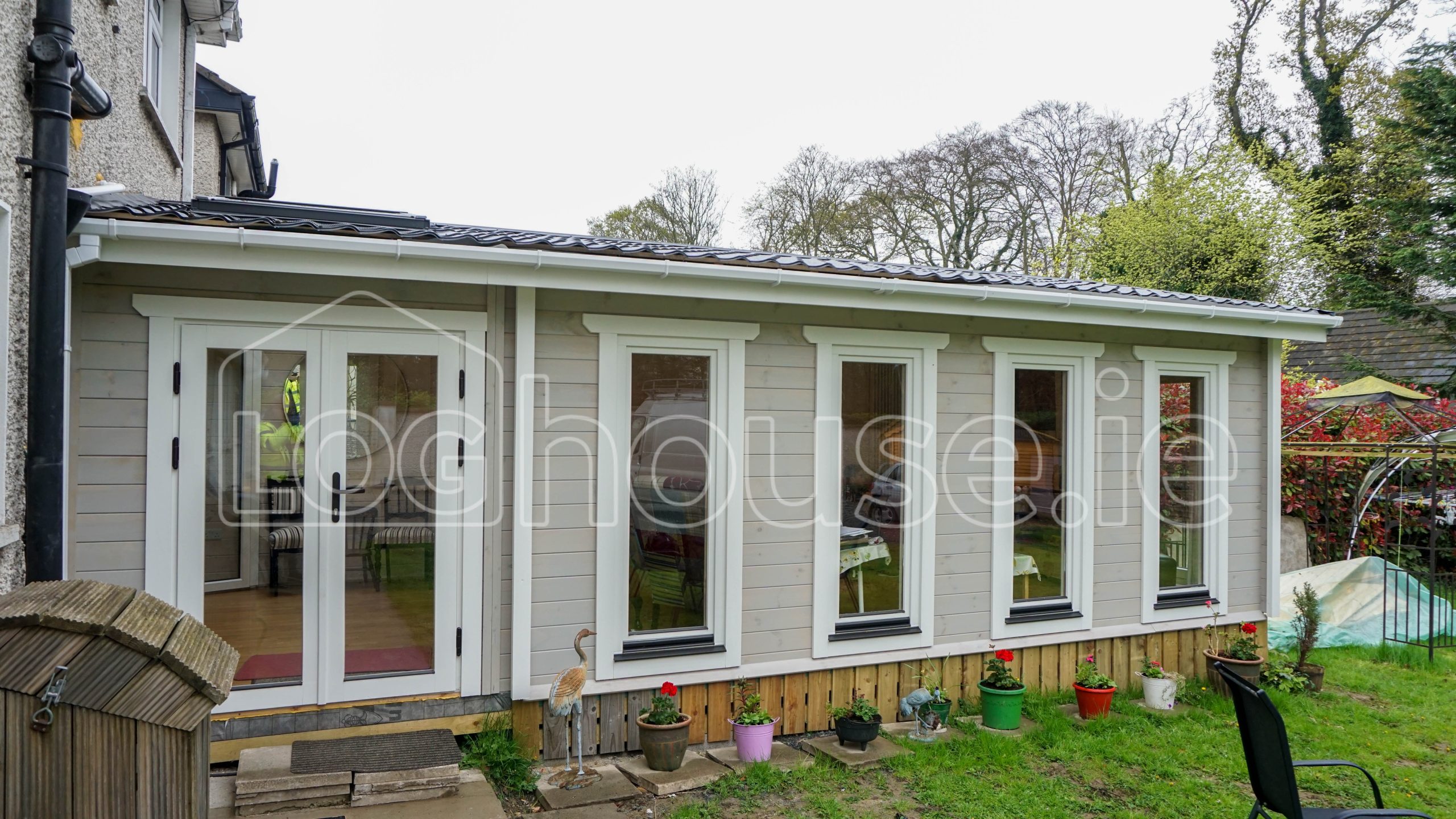 Loghouse Log Cabin Extension